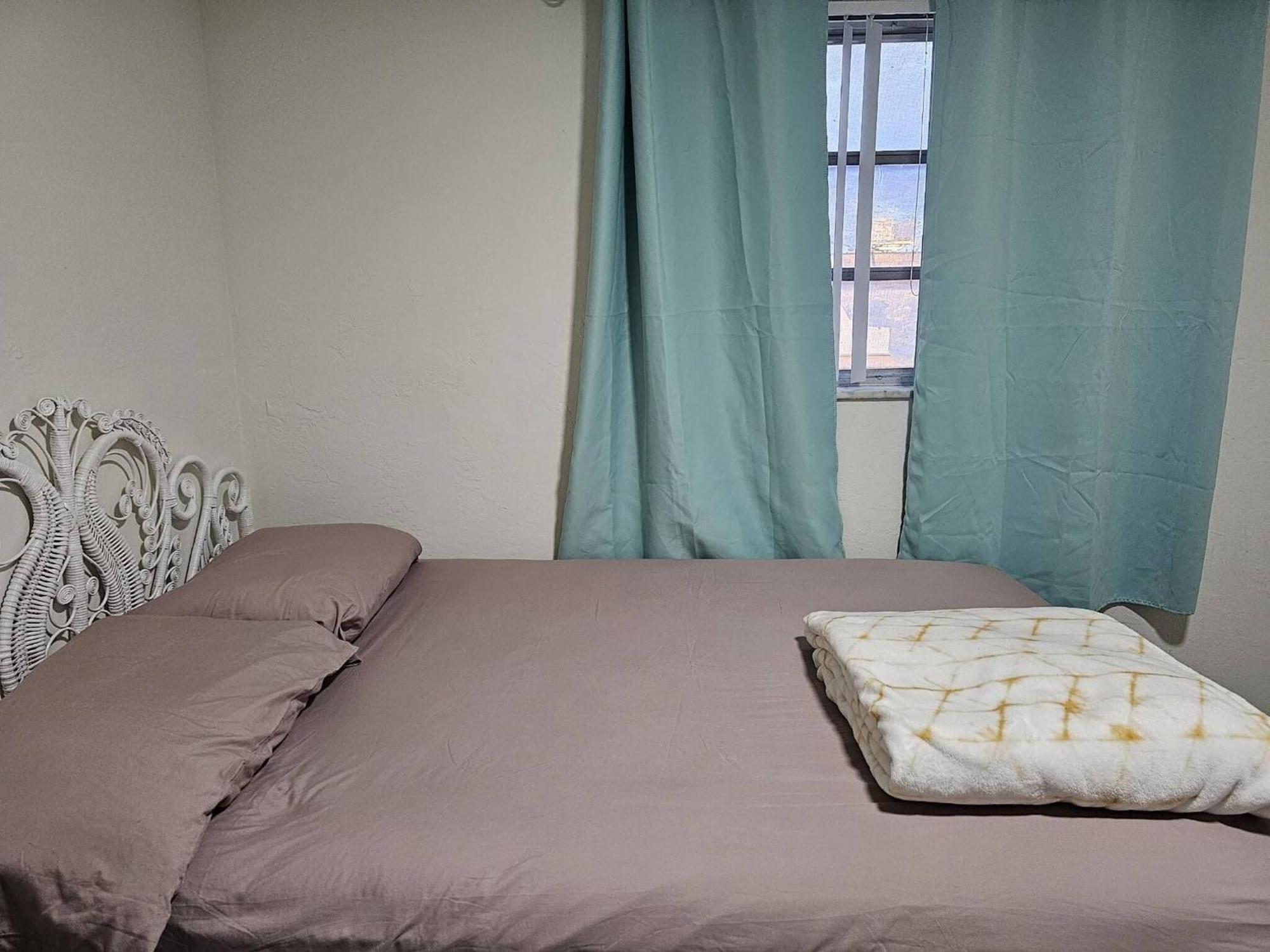 Room In Apartment - The Sample Rd Retreats Pompano Beach Dış mekan fotoğraf